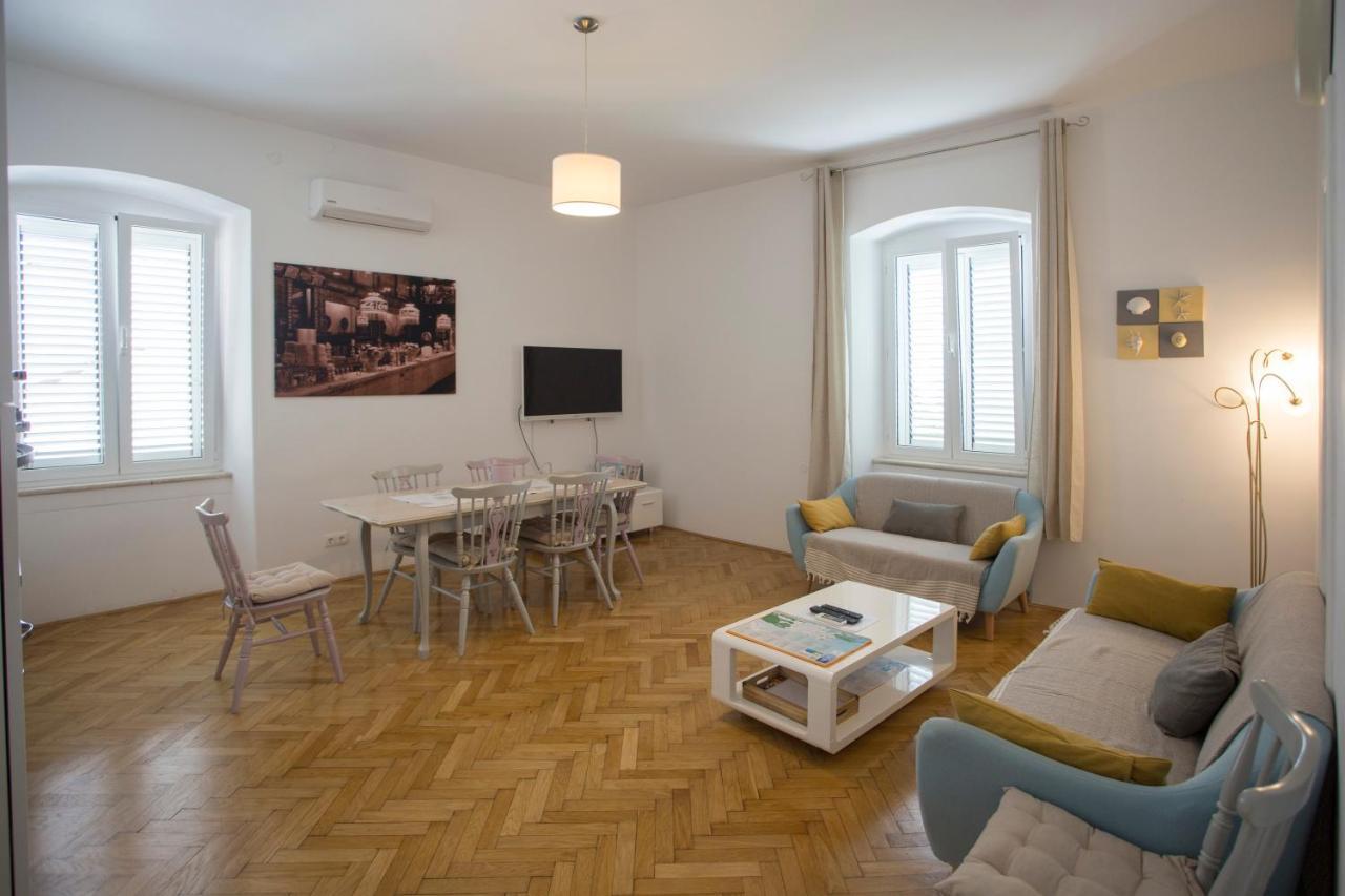 Town Place Apartment Спліт Екстер'єр фото